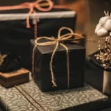 【贈り物のプロが解説】プレゼントとギフトの違いとは？使い分けポイントは「ニュアンス」